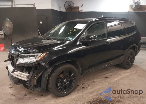 2021 Honda Pilot Black z USA, uszkodzony, nr VIN 5FNYF6H7XMB074197